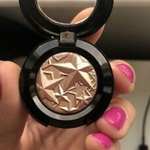 MAC eye shadow